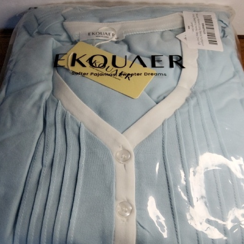 NWT Ekouaer Long-sleeve Nightgown.